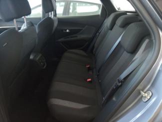 PEUGEOT 3008 Bluehdi 130 S&s Business 